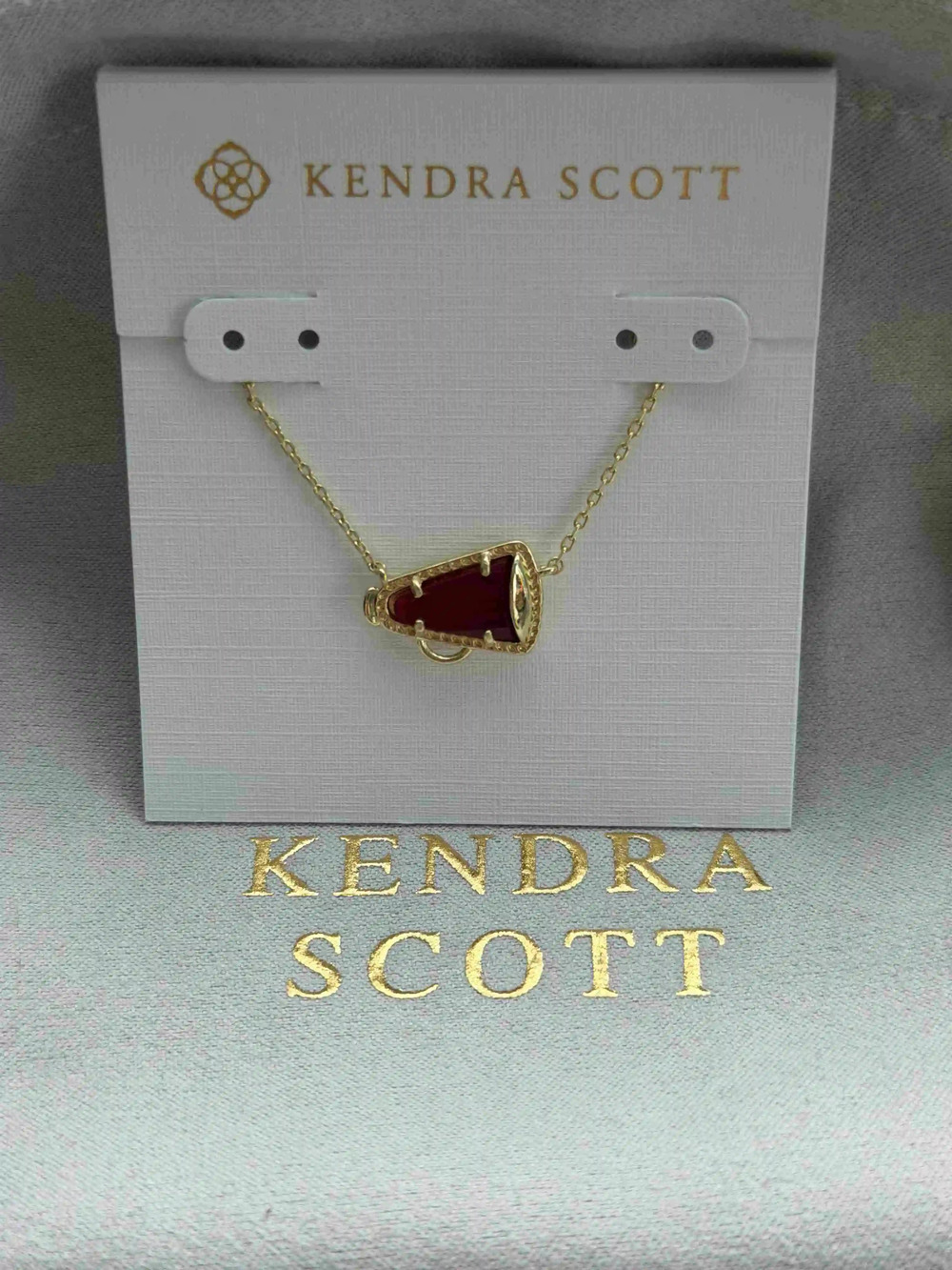 Kendra Scott red pendant gold necklace